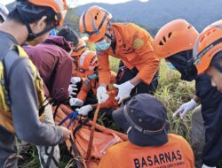 Lima Pendaki Tersambar Petir di Puncak Gunung Monrolo Maros, 1 Orang Meninggal Dunia