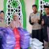 BNM Makassar Gelar Jumat Berkah, Dengan Tauziah  dan Bagi Nasi Dos