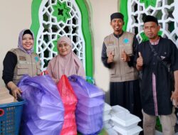BNM Makassar Gelar Jumat Berkah, Dengan Tauziah  dan Bagi Nasi Dos