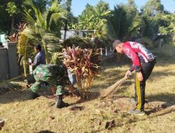 Memperkuat Kemanunggalan TNI-Rakyat, Babinsa Koramil 1409-08/Bontonompo Gelar Karya Bakti Bersama Pemdes Jipang