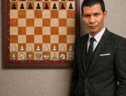 Simfoni Nalar dan Realitas : Catur Sebagai Ruang Kontenplasi , Latihan Logika dan Cermin Kefanaan