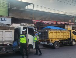 Satlantas Gowa Tindaki Dump Truk Material Demi Keselamatan