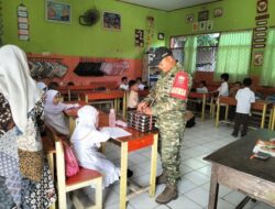 Babinsa Jenetallasa Kawal Penyaluran MBG guna mendukung program Presiden Prabowo
