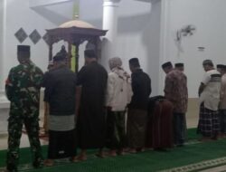 Safari Subuh di Masjid Besar Malakaji, Babinsa Gowa Ajak Warga Jaga Keamanan Wilayah