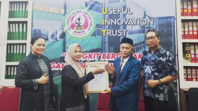 Rutin Gelar Donor Darah, UIT Makassar Sabet Penghargaan Kemanusiaan dari PMI Sulsel